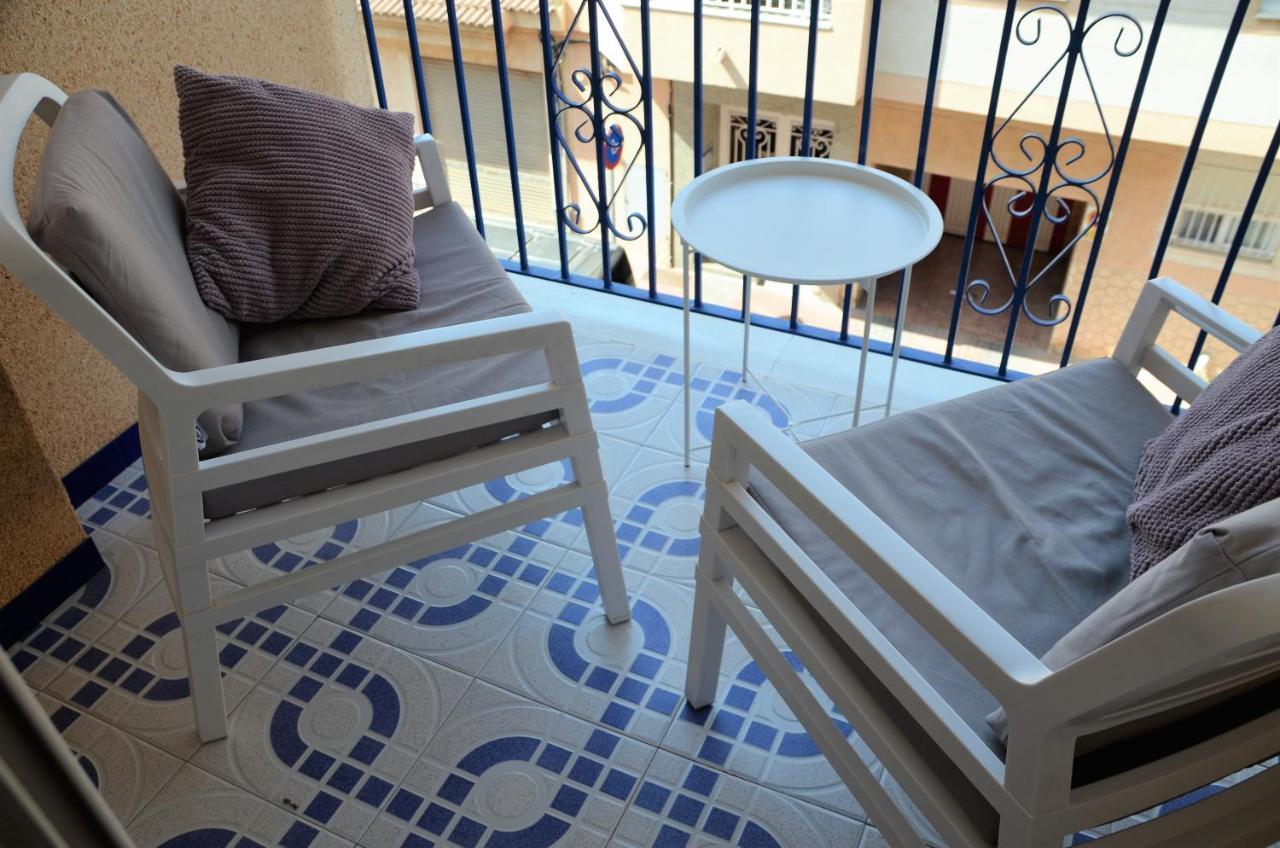 Naufragos Beach Apartment Torrevieja Exterior photo