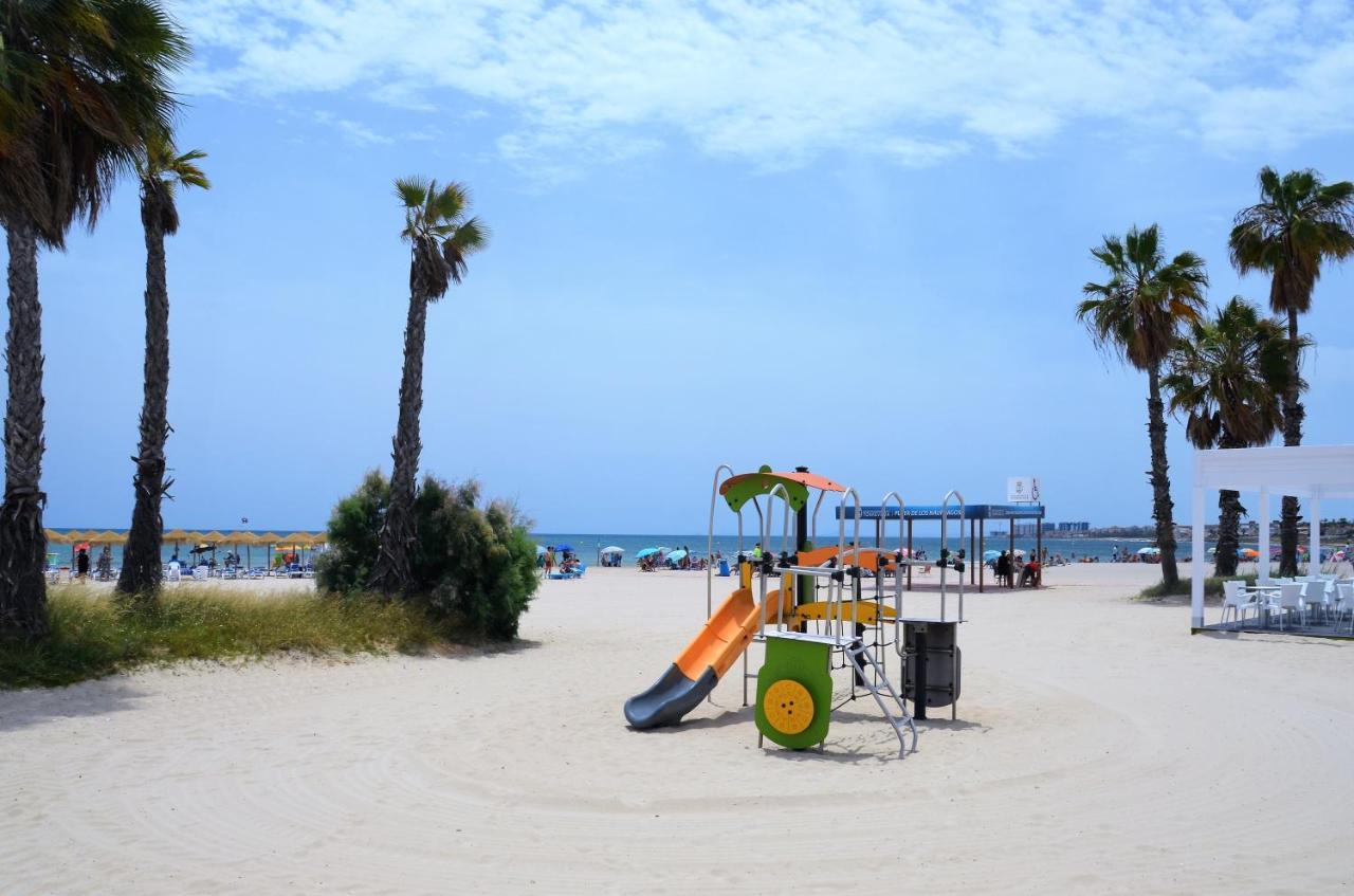 Naufragos Beach Apartment Torrevieja Exterior photo